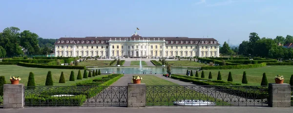 Blooming Baroque Castle Ludwigsburg — Stock Photo, Image