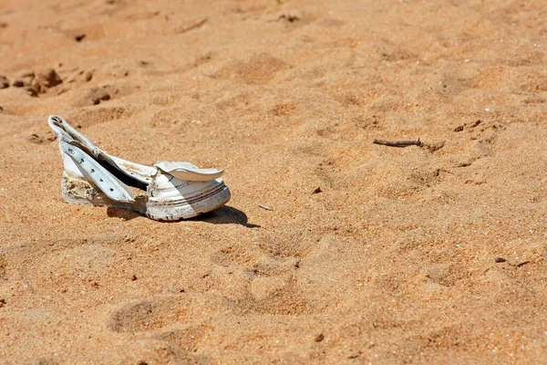 Bota Uvízlá Pláži Srí Lance — Stock fotografie