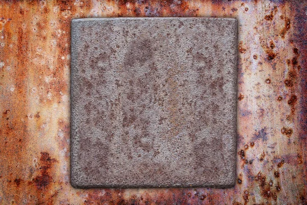 Ржавая Металлическая Плита Бетонной Стене — стоковое фото