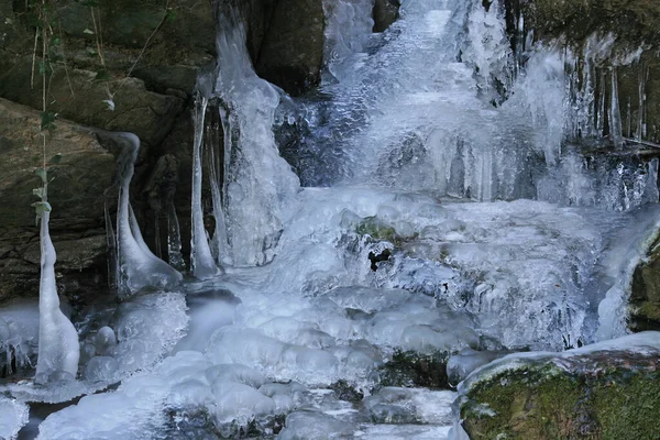 Doğanın Güzelliği Nehir Akışı Şelale — Stok fotoğraf