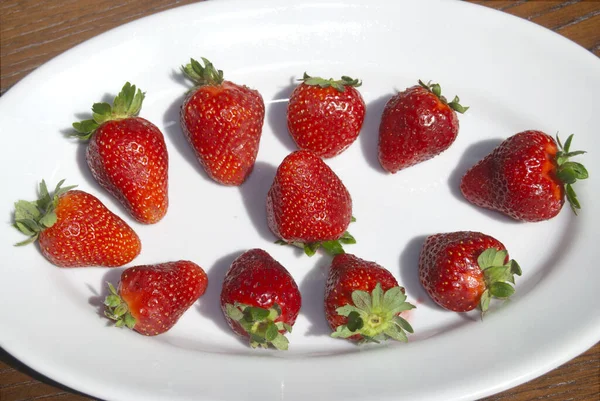Φράουλες Καρπός Της Υγείας Επειδή Είναι Πλούσια Βιταμίνες — Φωτογραφία Αρχείου