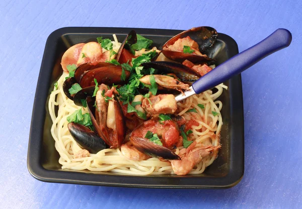 Miska Špagetami Mořskými Plody — Stock fotografie