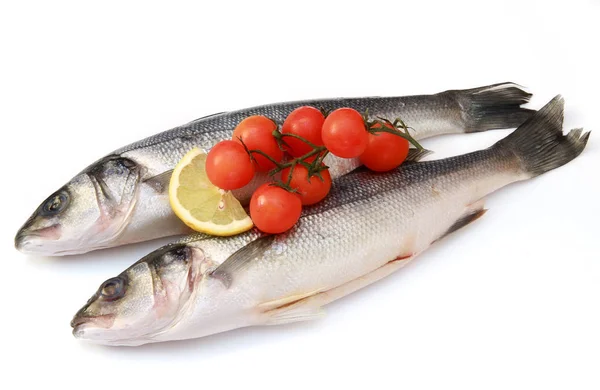 Robalo Com Limão Tomate — Fotografia de Stock