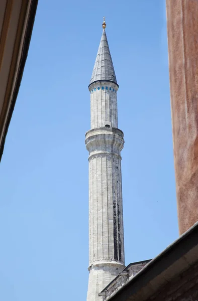 Junho 2011 Hagia Sopia Pedindo Torre Pagador Istambul Turquia Retrato — Fotografia de Stock