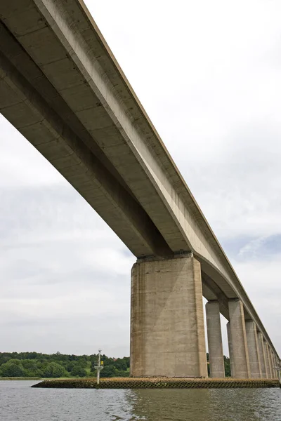Puente Sobre Río Del Reino Unido — Foto de Stock