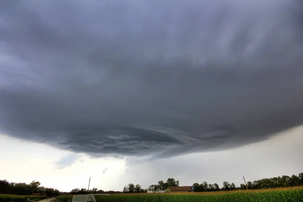 Stormachtig Weer Met Enorme Wolken Lucht — Stockfoto