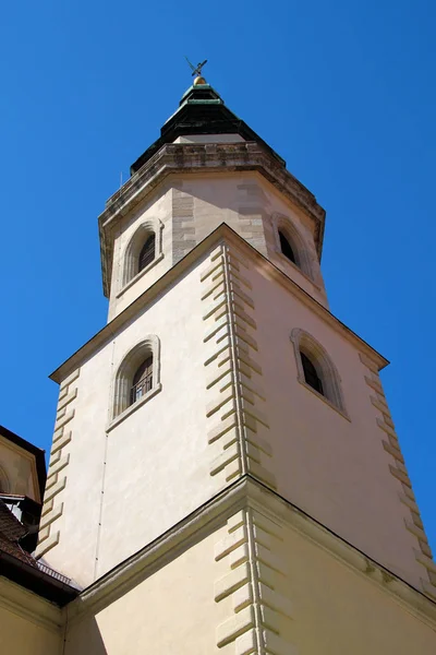 Πύργος Της Εκκλησίας Τριάδα — Φωτογραφία Αρχείου