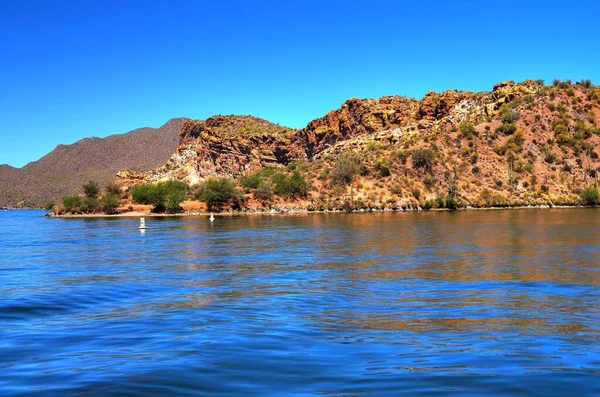 Gran Lago Del Desierto Arizona Con Cielo Azul Claro —  Fotos de Stock