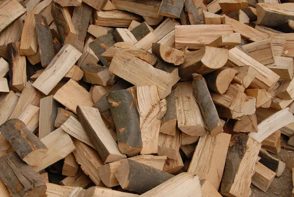 Haufen Brennholz Holzmaterial — Stockfoto