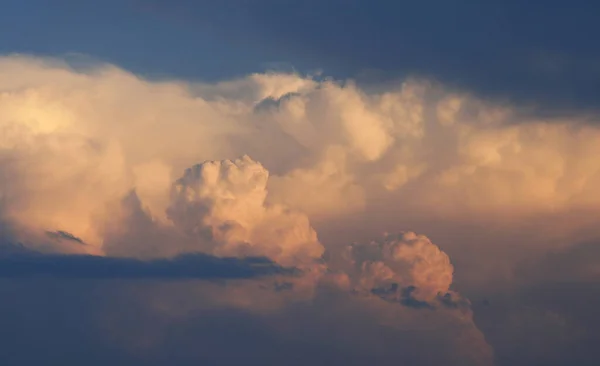 晚上的雷雨 — 图库照片