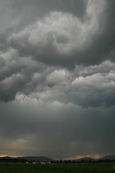 Storm Wolken Saskatchewan Prairie Scene — Stockfoto