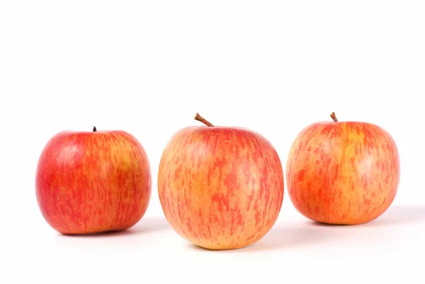 Isolerat Färskt Äpple Med Vit Bakgrund — Stockfoto