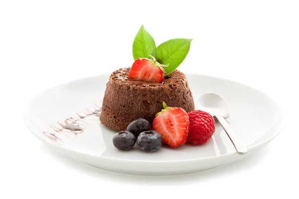 Фото Вкусного Шоколадного Десерта Ягодами Изолированном Фоне — стоковое фото