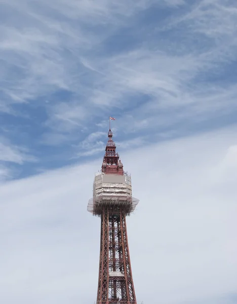 Słynna Wieża Blackpool Pod Błękitnym Niebem — Zdjęcie stockowe