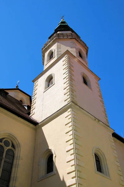 Toren Van Drie Eenheid Kerk — Stockfoto