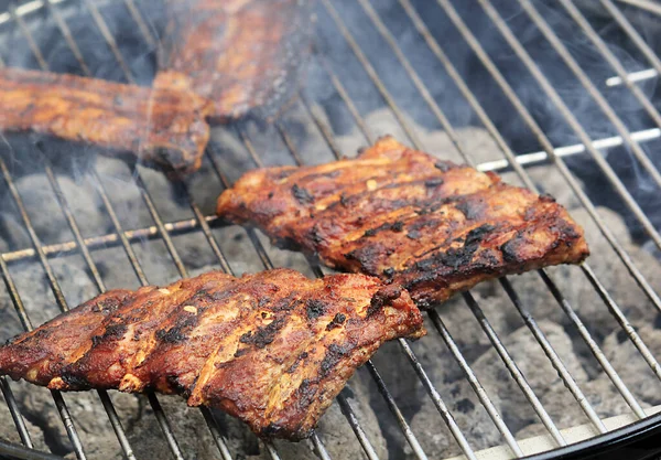 Las Costillas Jugosas Parrilla —  Fotos de Stock