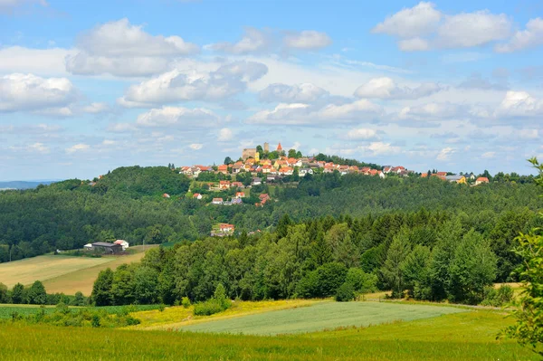 Malerischer Blick Auf Die Majestätische Mittelalterliche Burgarchitektur — Stockfoto