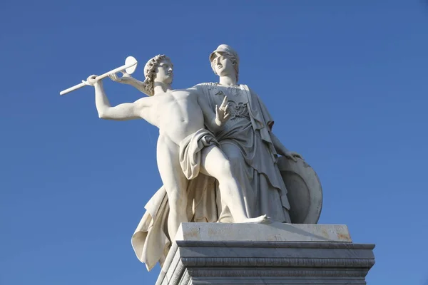 Scultura Sul Ponte Del Castello Berlino — Foto Stock