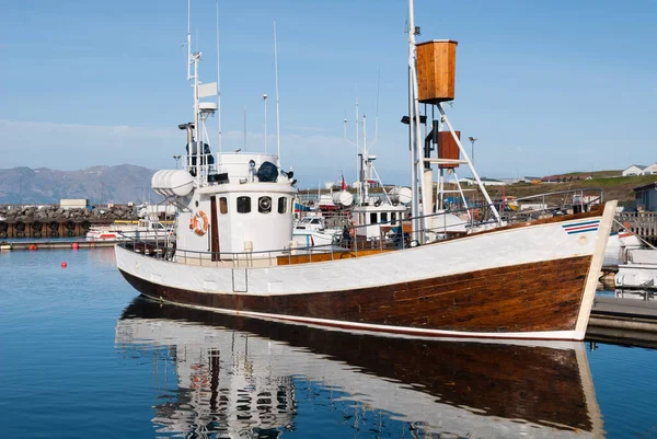 Судно Наблюдения Китами Исландии Порту Усавик — стоковое фото