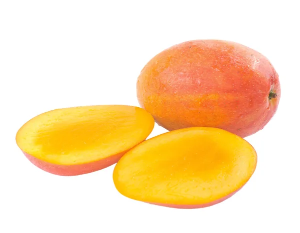 Fresco Delicioso Mango Fruta Rebanada Aislado Sobre Fondo Blanco — Foto de Stock