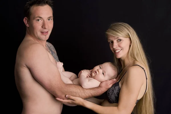 Retrato Uma Família Feliz Conceito Parentesco — Fotografia de Stock