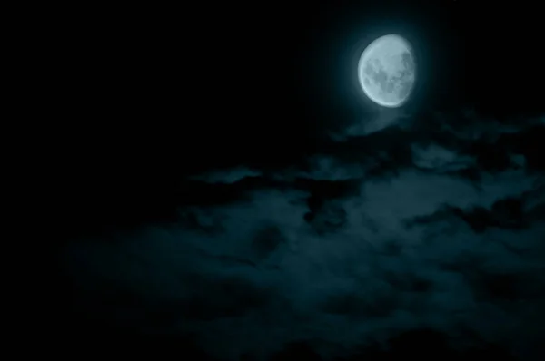 Mysterious Waning Gibbous Moon Dark Clouds — Stock Photo, Image