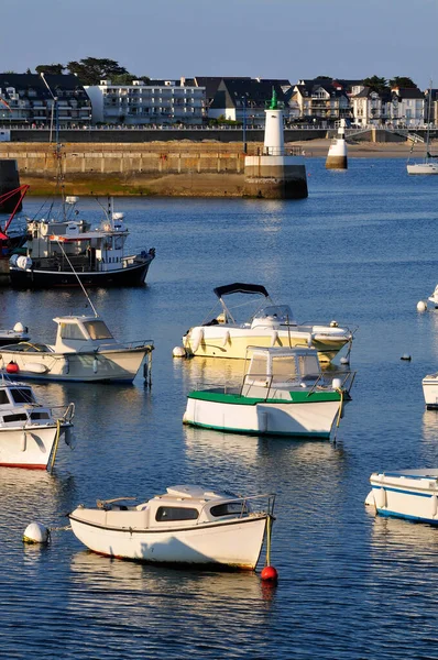 フランス北西部のブルターニュのモルビアン県のQuiberonのポートマリア — ストック写真