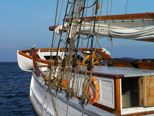 Teknesi Yelkenli Gezisi — Stok fotoğraf