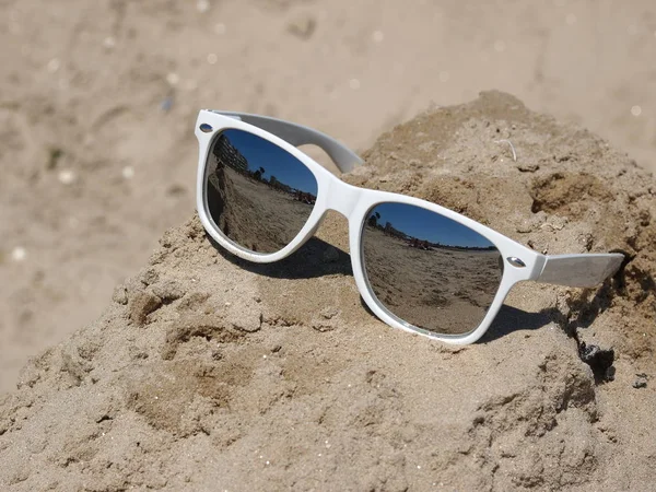 Stylish Summer Sunglasses Accessory — Stock Photo, Image