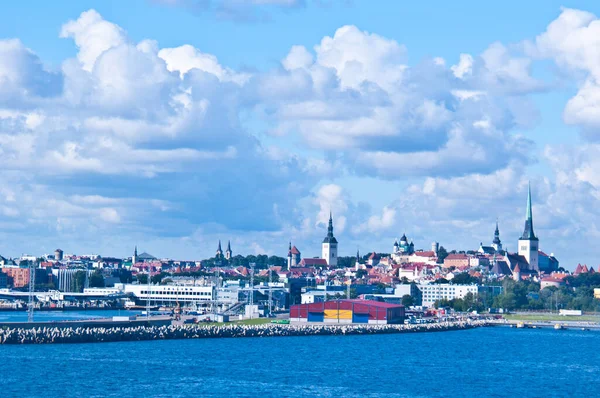 Veduta Del Paesaggio Urbano Tallinn Dal Mare — Foto Stock