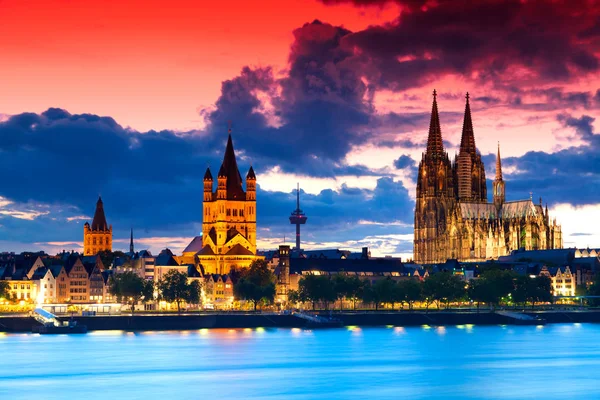 Cologne Skyline Avec Cathédrale — Photo