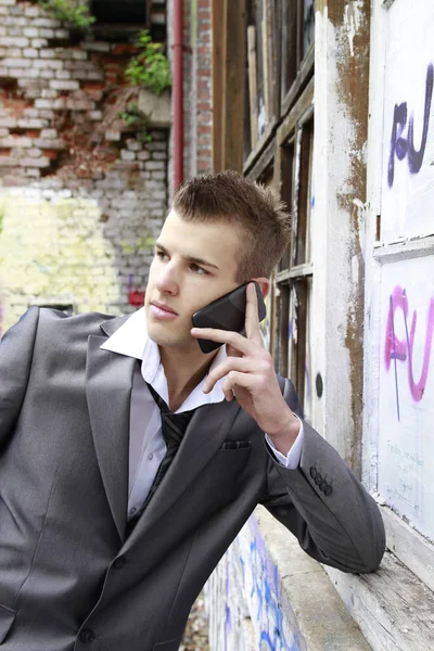 Joven Hombre Negocios Teléfono — Foto de Stock