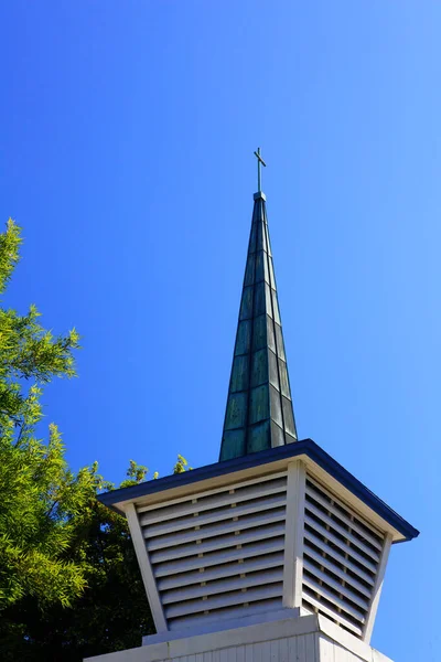 Ungewöhnlicher Kirchturm Stil Der 1950Er Jahre Aus Kupfer — Stockfoto