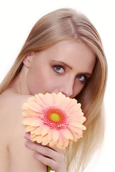 Atractiva Joven Con Una Flor Primavera Chica Verano Concepto Metáfora — Foto de Stock