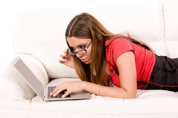 Attractive Woman Using Laptop — Stock Photo, Image