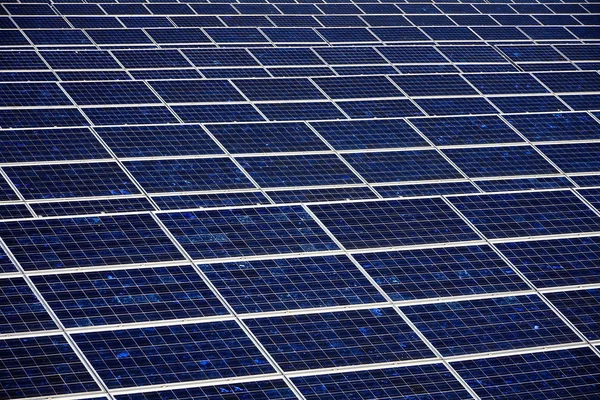 Güneş Pilleri Enerji Üretimi Güneş Enerjisi — Stok fotoğraf
