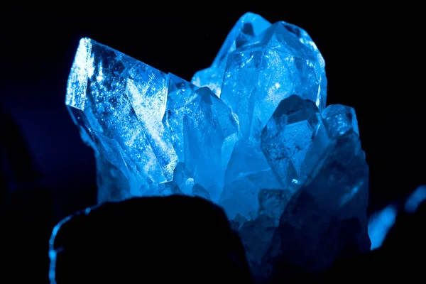 Cuarzo Piedra Arenisca Blanca Azul Brillante Con Contraluz Por — Foto de Stock