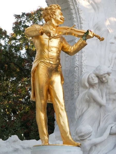 Johann Strauss Monument Vienna Gilded Bronze Statue City Park — Stock Photo, Image