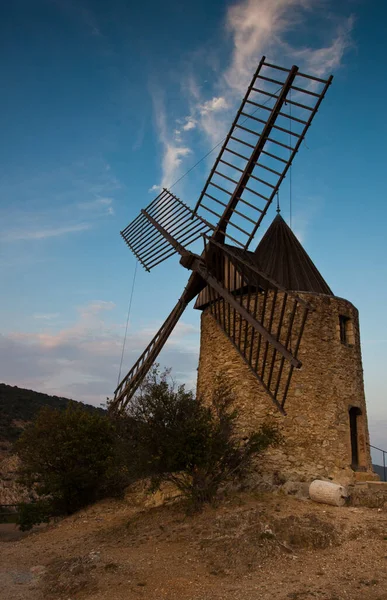 Hill Village Grimaud Endeckt Old Mill — Stock Photo, Image
