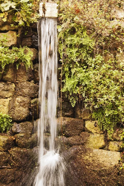 Vatten Från Traditionell Bevattningskanal — Stockfoto