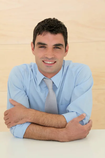 Portrait Smiling Salesman Arms Crossed — Stock Photo, Image