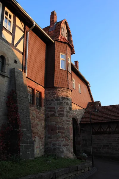 Malebný Pohled Majestátní Středověkou Hradní Architekturu — Stock fotografie