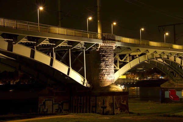 Brug Van Keulen Nachts — Stockfoto