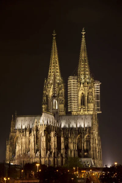 Kölner Dom Bei Nacht — Stockfoto