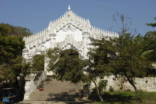 Portão Ornamental Mandalay Mianmar — Fotografia de Stock