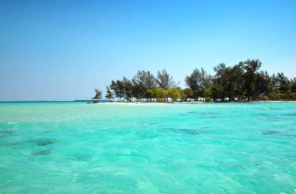 Atemberaubende Kleine Insel Mitten Nirgendwo — Stockfoto