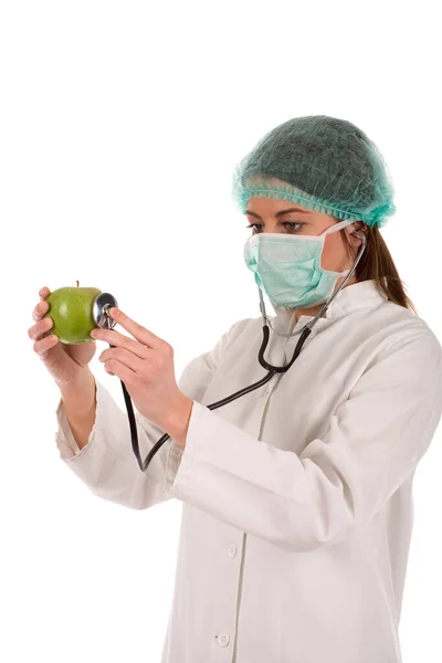 Doctor Comprobación Manzana Verde Por Estetoscopio Aislado Sobre Blanco —  Fotos de Stock