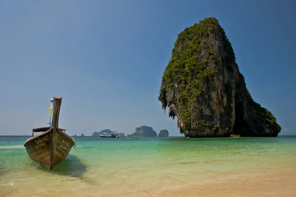 Long Trail Boat Phangnang Cave Beach Thailand Krabi — Stock Photo, Image