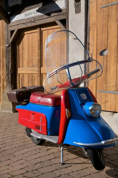 Scooter Nostalgique Avec Sentiment Vacances — Photo