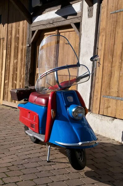 Nostalgic Scooter Urlaubsfeeling — Stock Photo, Image